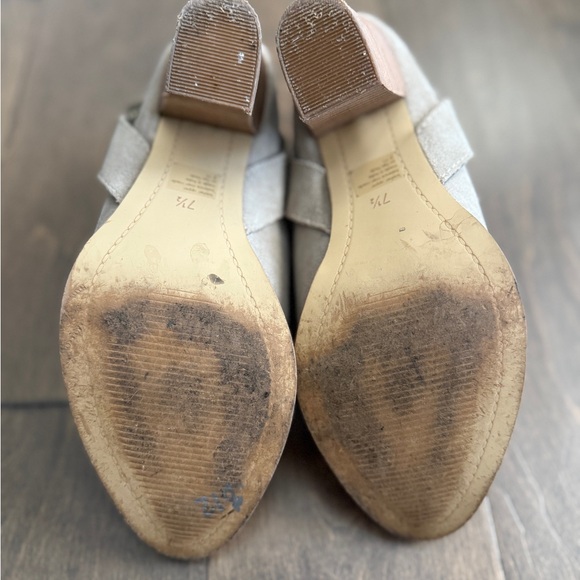 SEYCHELLES Impossible Beige Suede Harness Ankle Heeled Booties Size 7.5 Women’s - Picture 3 of 13